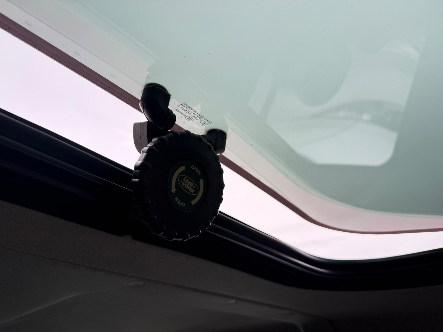 Used Land Rover Defender 110 2008 for sale - 76109712: Photo 11