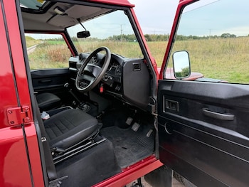 Used Land Rover Defender 110 2008 for sale - 76109712: Photo
