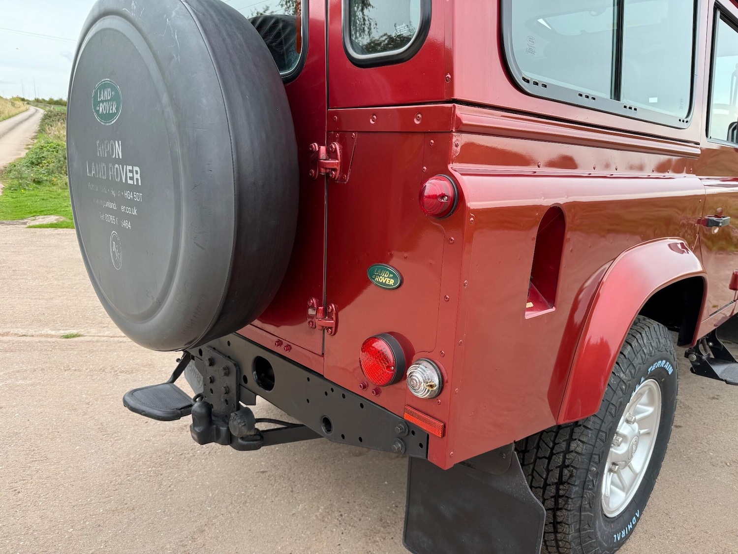 Used Land Rover Defender 110 2008 for sale - 76109712: Photo 42