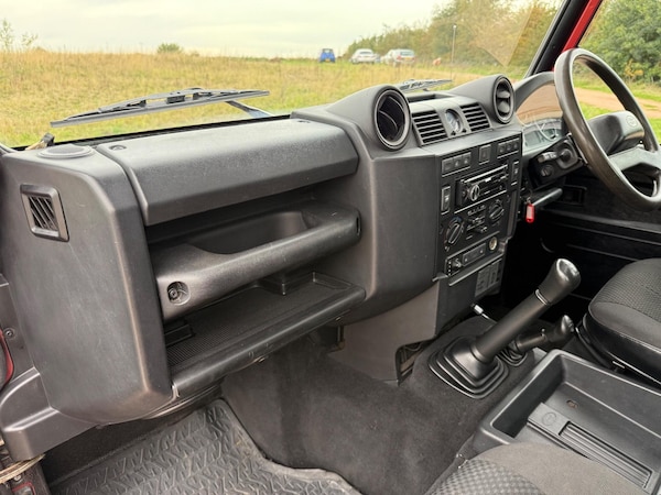 Used Land Rover Defender 110 2008 for sale - 76109712: Photo 51