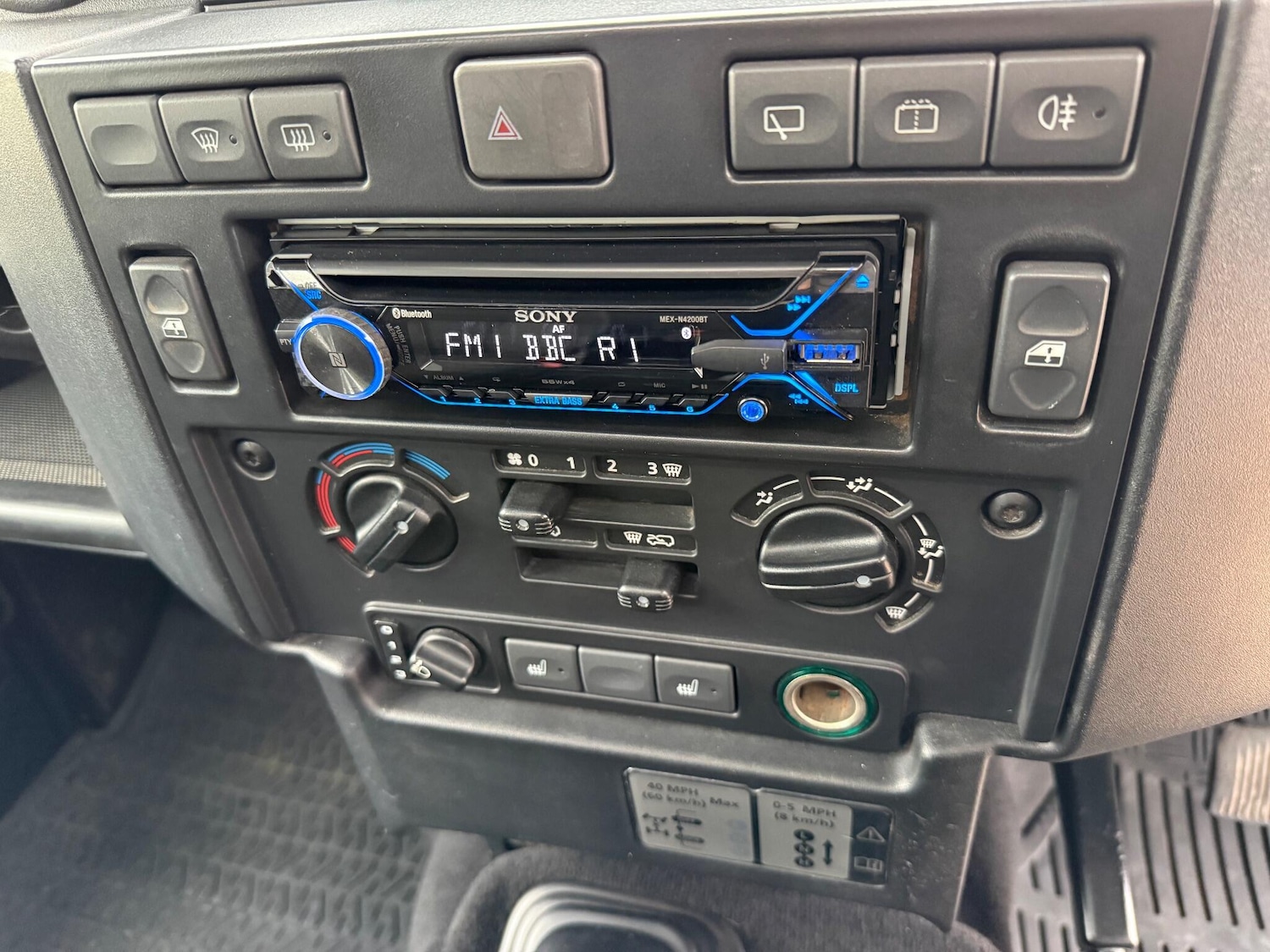 Used Land Rover Defender 110 2008 for sale - 76109712: Photo 6