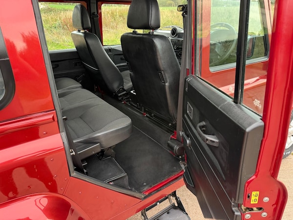 Used Land Rover Defender 110 2008 for sale - 76109712: Photo 60