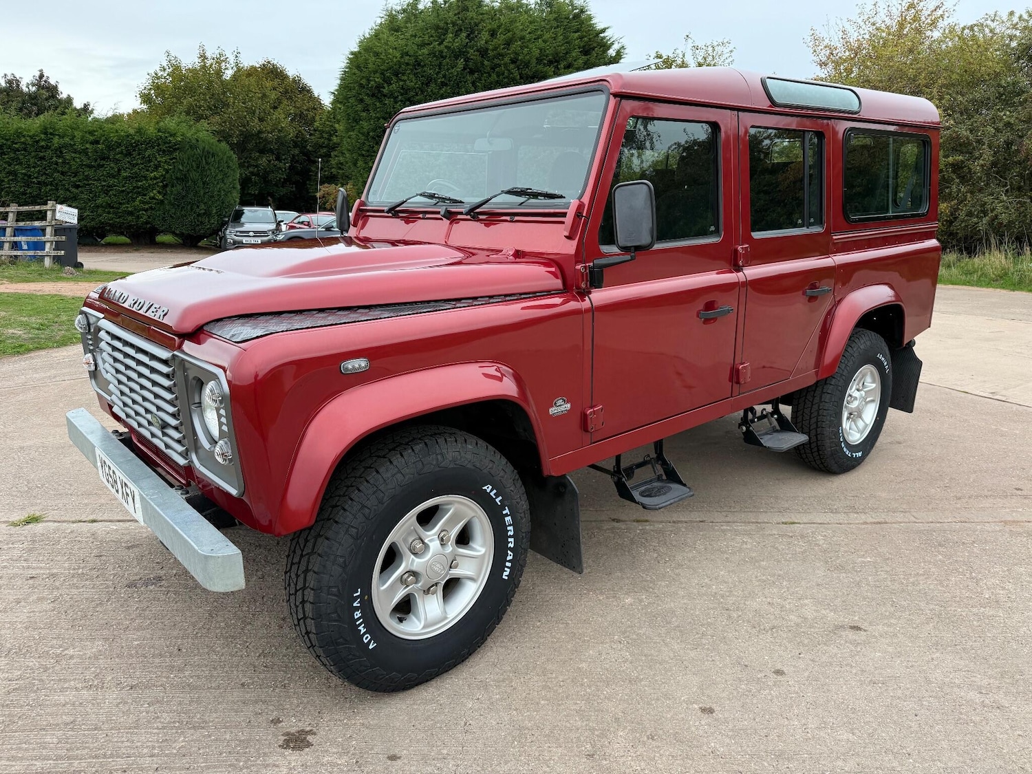 Used Land Rover Defender 110 2008 for sale - 76109712: Photo 8