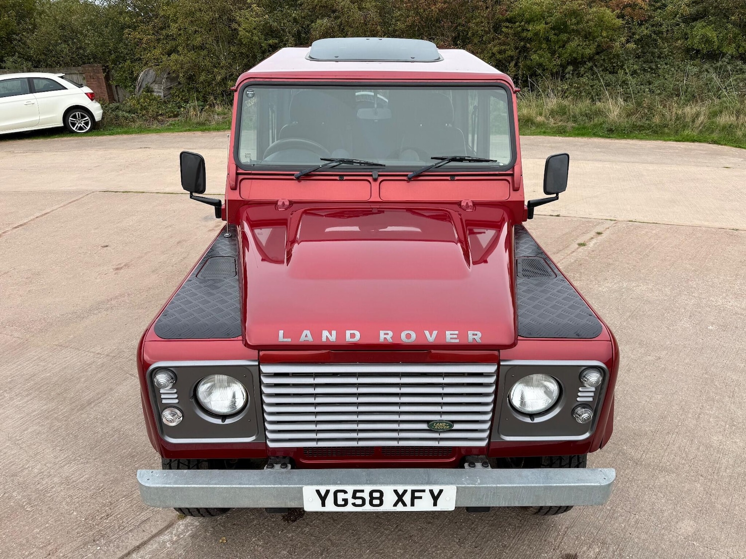 Used Land Rover Defender 110 2008 for sale - 76109712: Photo 86