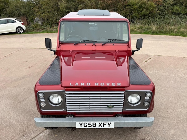Used Land Rover Defender 110 2008 for sale - 76109712: Photo 86