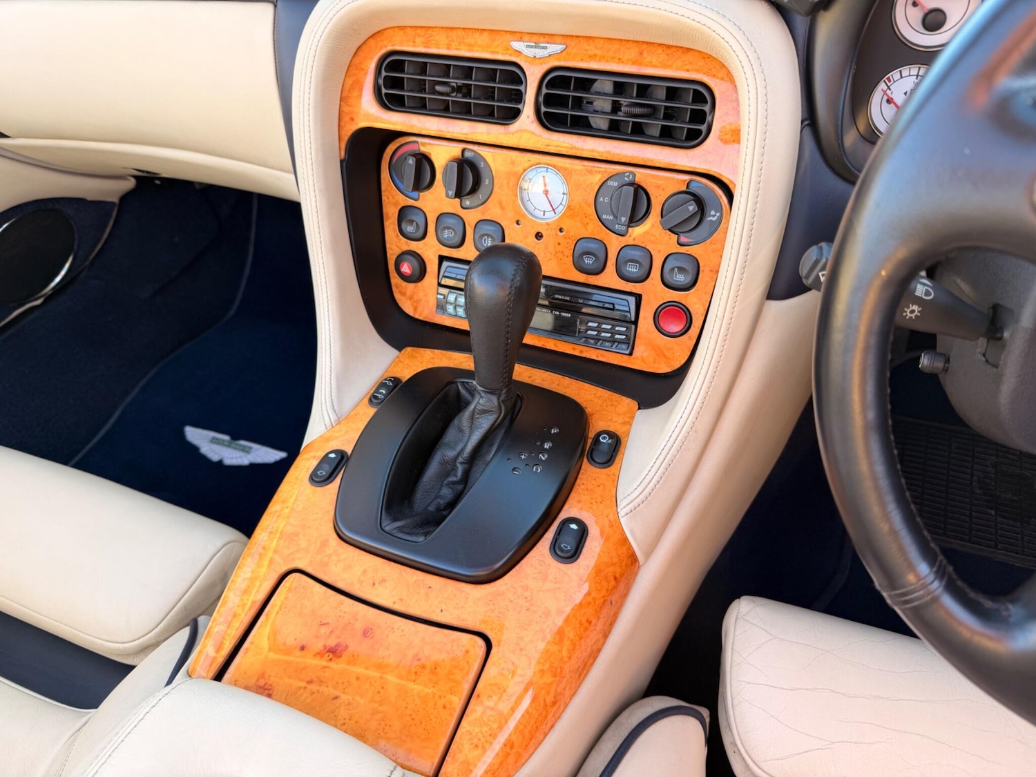 Used Aston Martin DB7 2001 for sale - 78072906: Photo 19