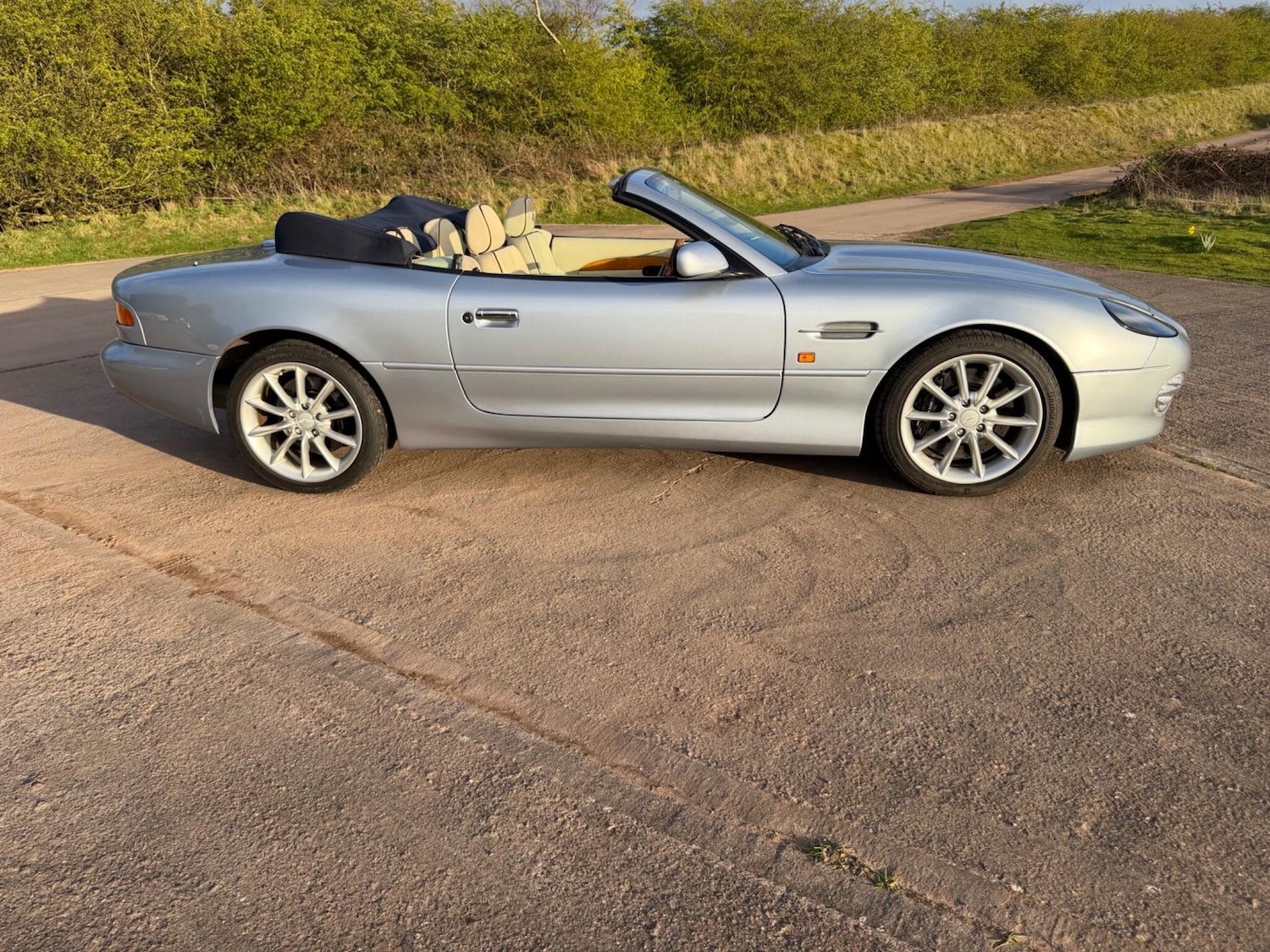 Used Aston Martin DB7 2001 for sale - 78072906: Photo 20