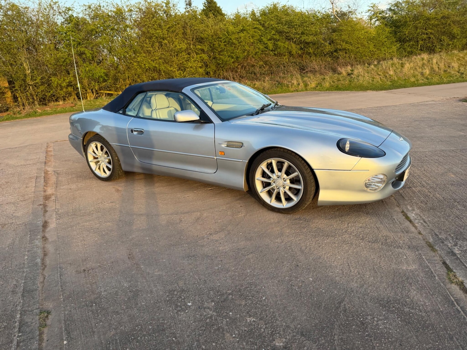 Used Aston Martin DB7 2001 for sale - 78072906: Photo 27