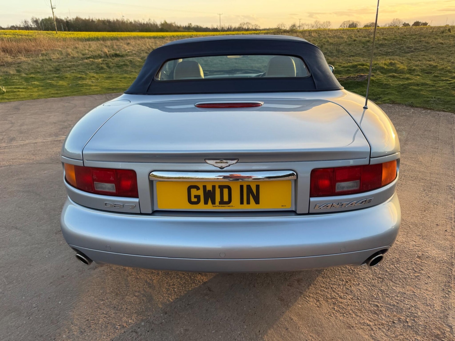 Used Aston Martin DB7 2001 for sale - 78072906: Photo 31