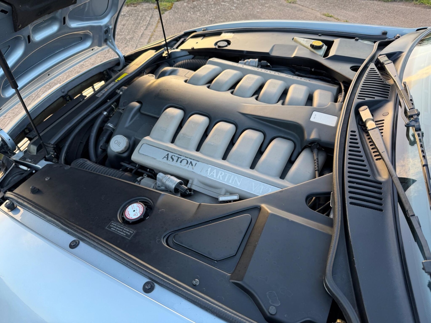 Used Aston Martin DB7 2001 for sale - 78072906: Photo 41