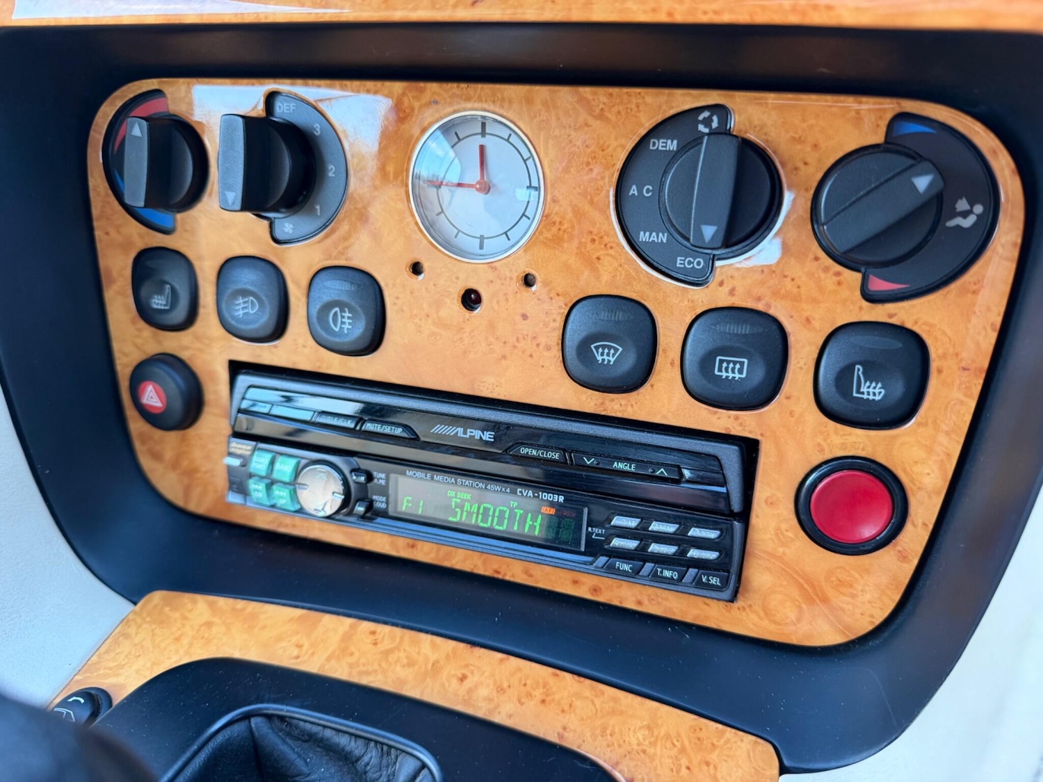 Used Aston Martin DB7 2001 for sale - 78072906: Photo 50