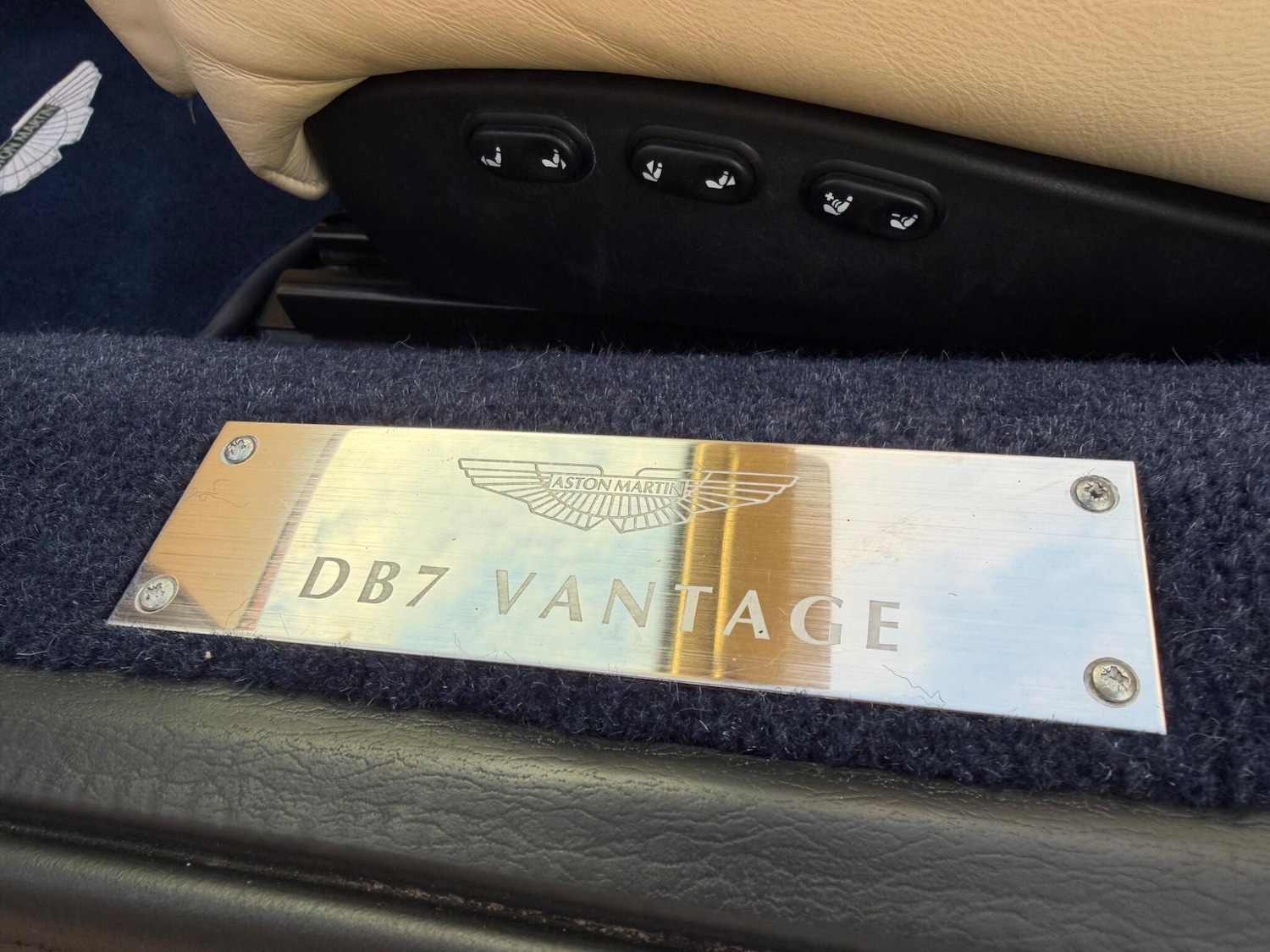 Used Aston Martin DB7 2001 for sale - 78072906: Photo 51