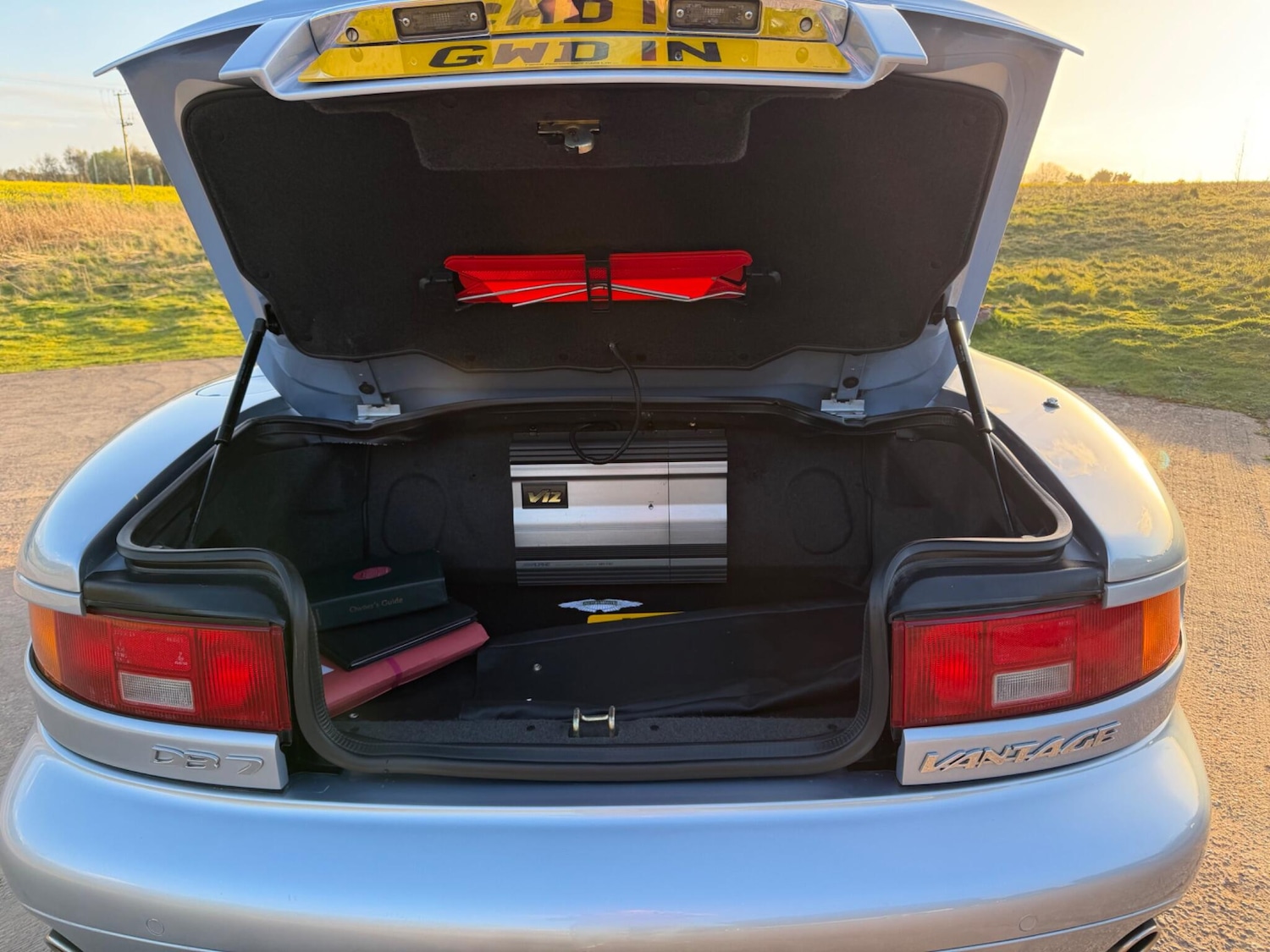 Used Aston Martin DB7 2001 for sale - 78072906: Photo 57