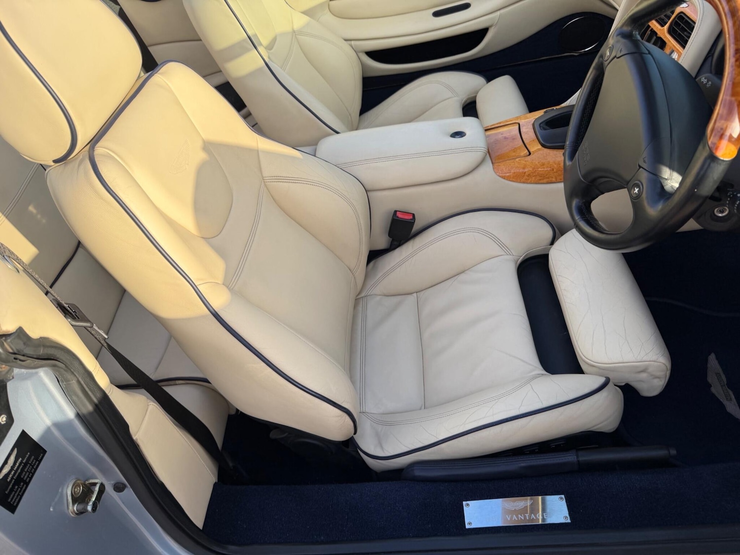 Used Aston Martin DB7 2001 for sale - 78072906: Photo 63