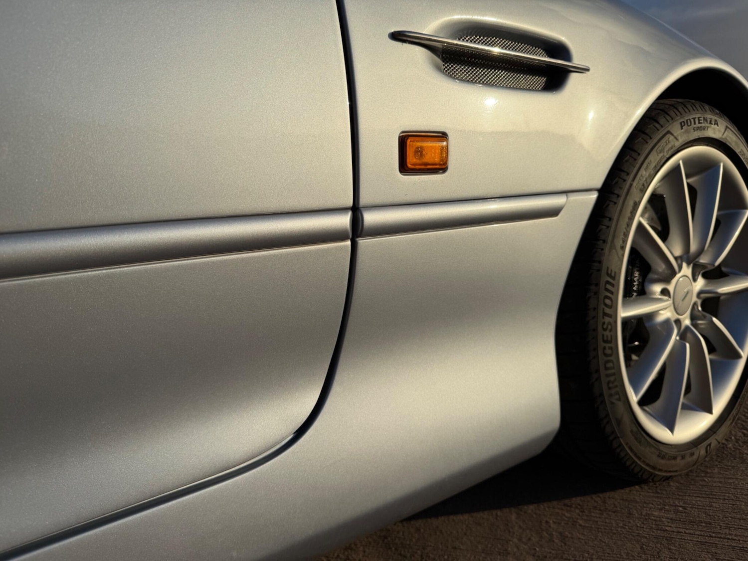 Used Aston Martin DB7 2001 for sale - 78072906: Photo 75