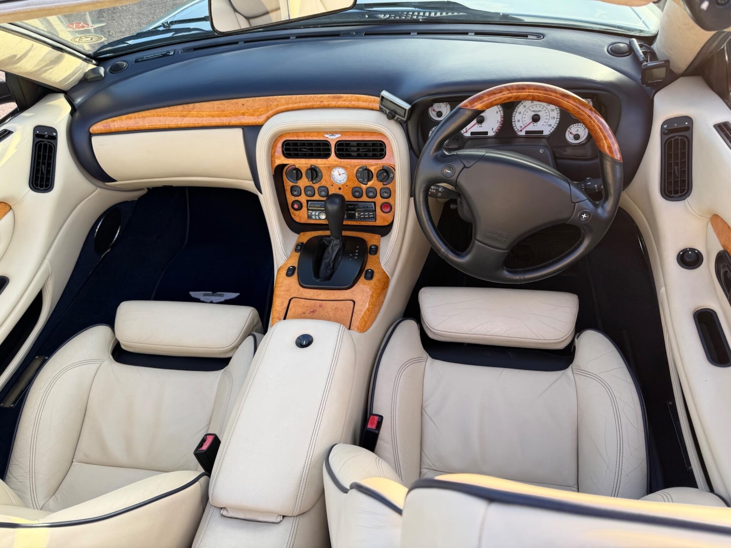 Used Aston Martin DB7 2001 for sale - 78072906: Photo 8