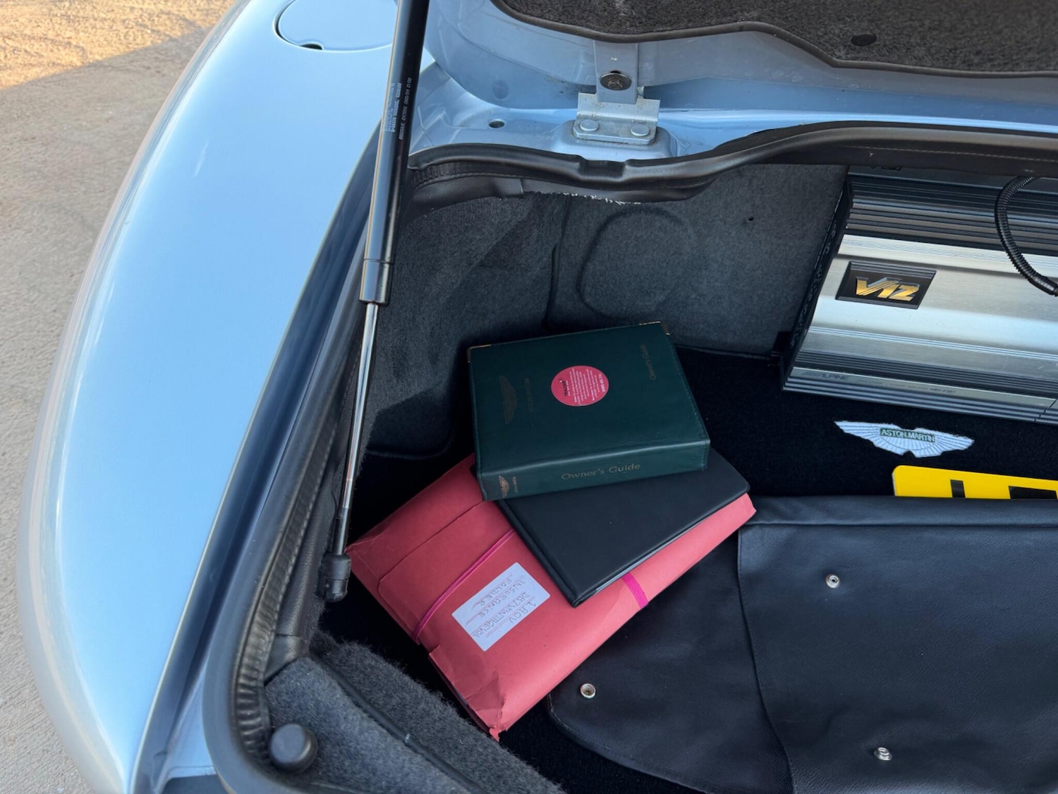 Used Aston Martin DB7 2001 for sale - 78072906: Photo 83