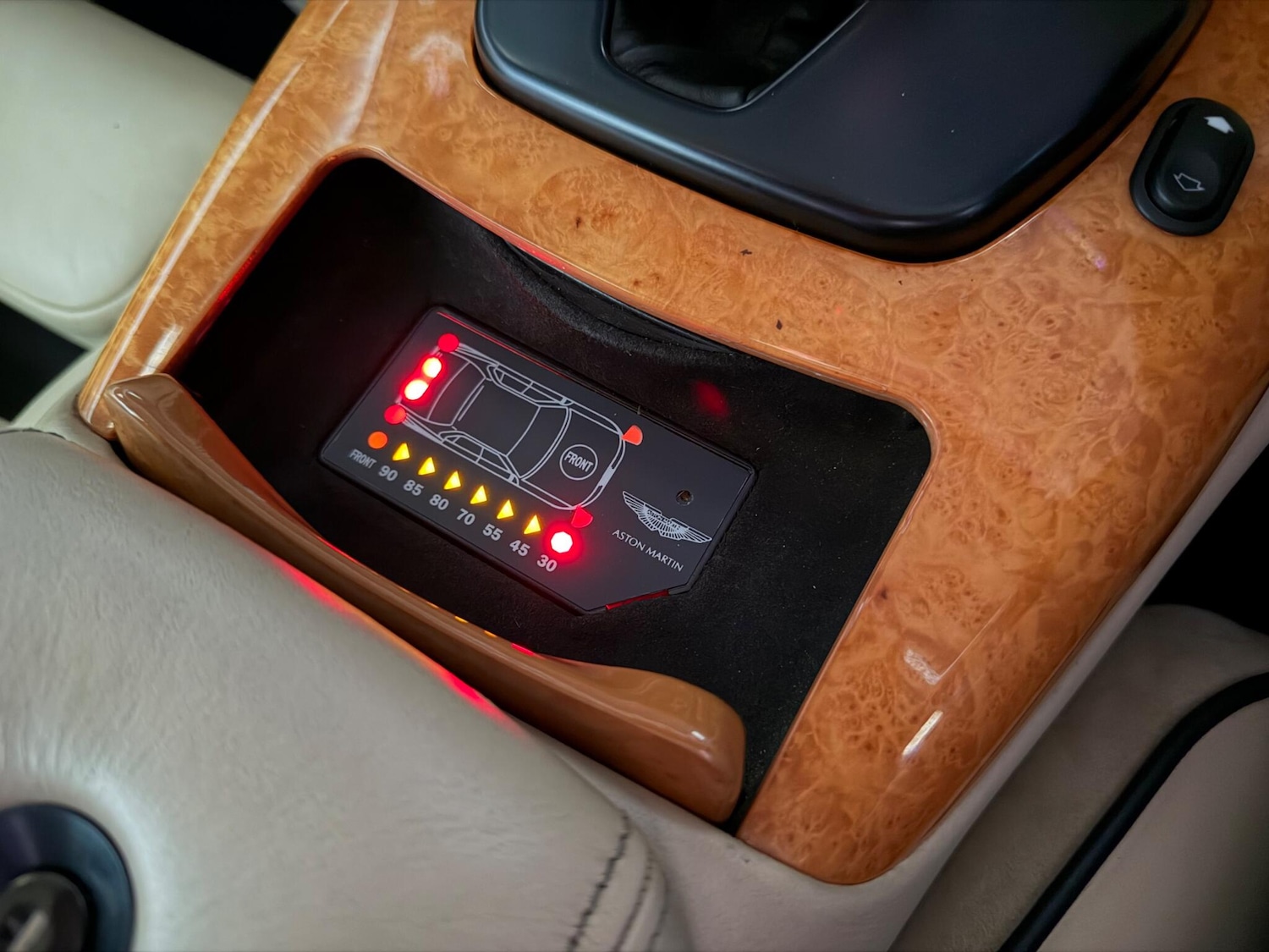 Used Aston Martin DB7 2001 for sale - 78072906: Photo 90