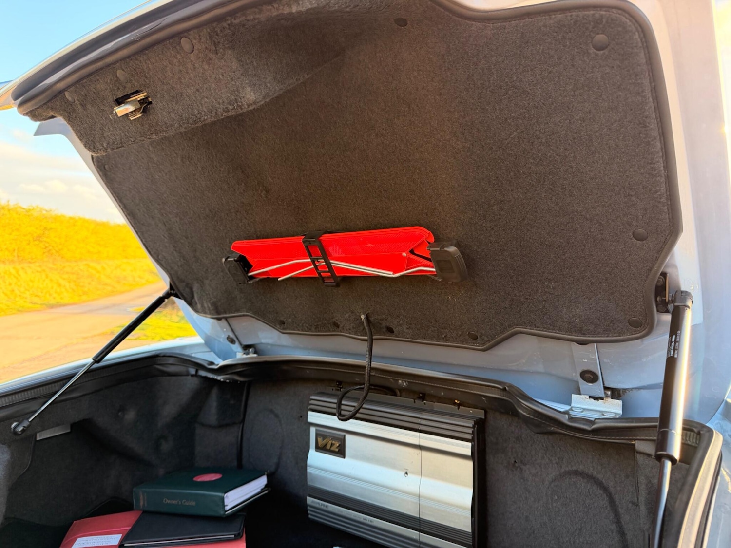 Used Aston Martin DB7 2001 for sale - 78072906: Photo 91