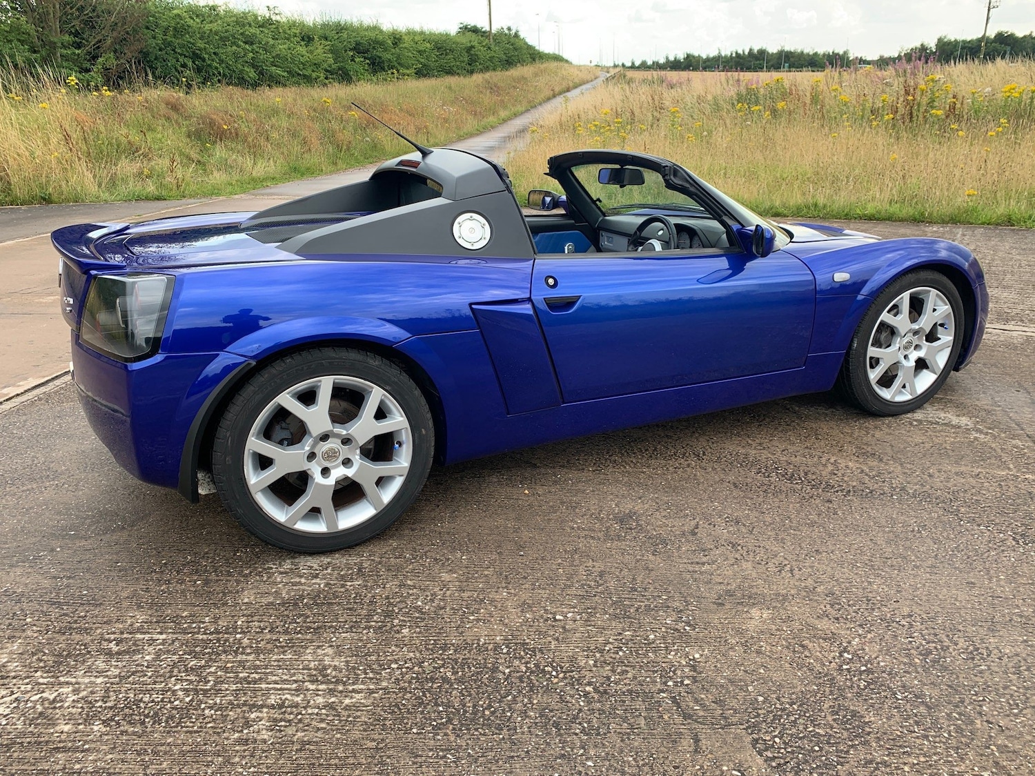 Used Vauxhall VX220 2005 for sale - 76283846: Photo 2