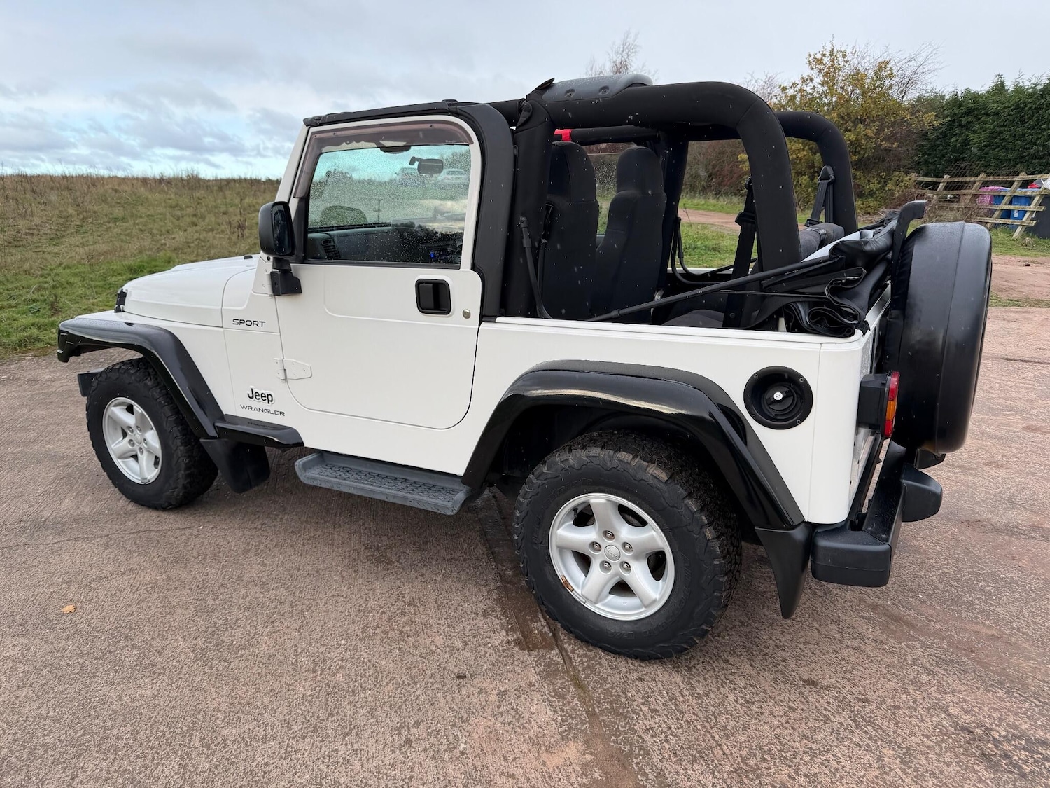 Used Jeep Wrangler 2018 for sale - 76634100: Photo 6