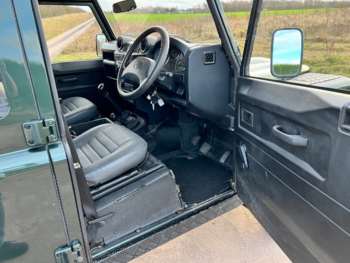 Used Land Rover Defender 110 2011 for sale - 68089460: Photo