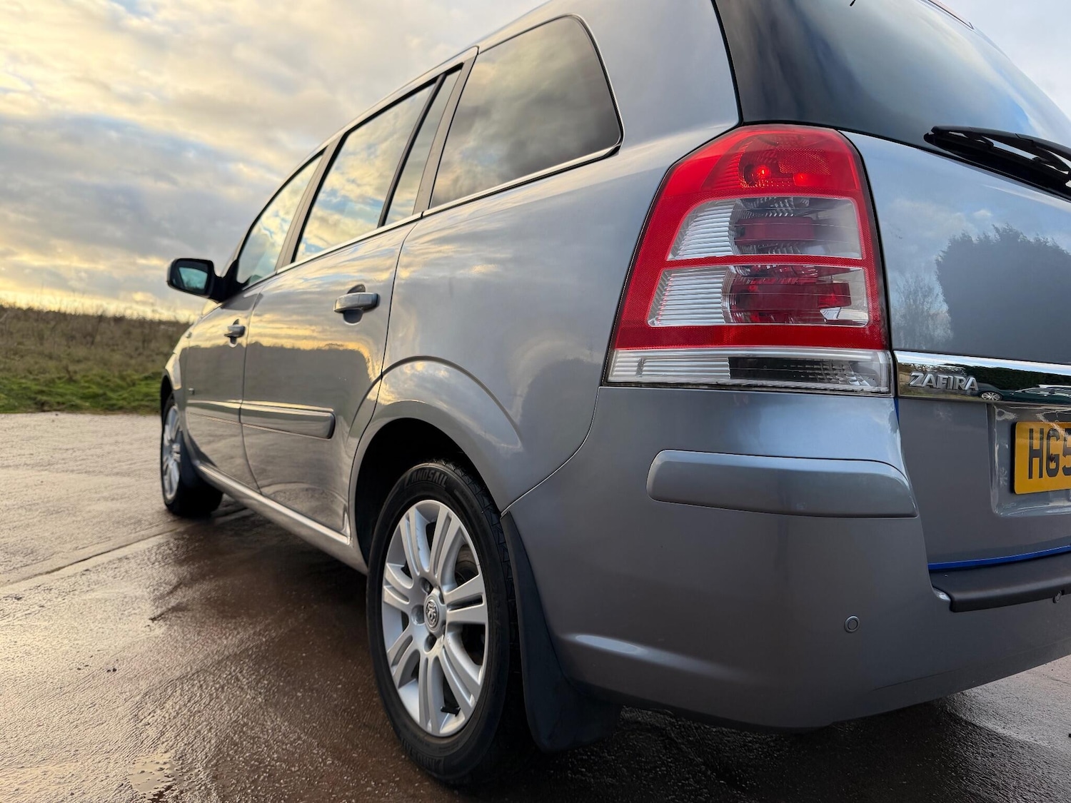 Used Vauxhall Zafira 2010 for sale - 76689361: Photo 16