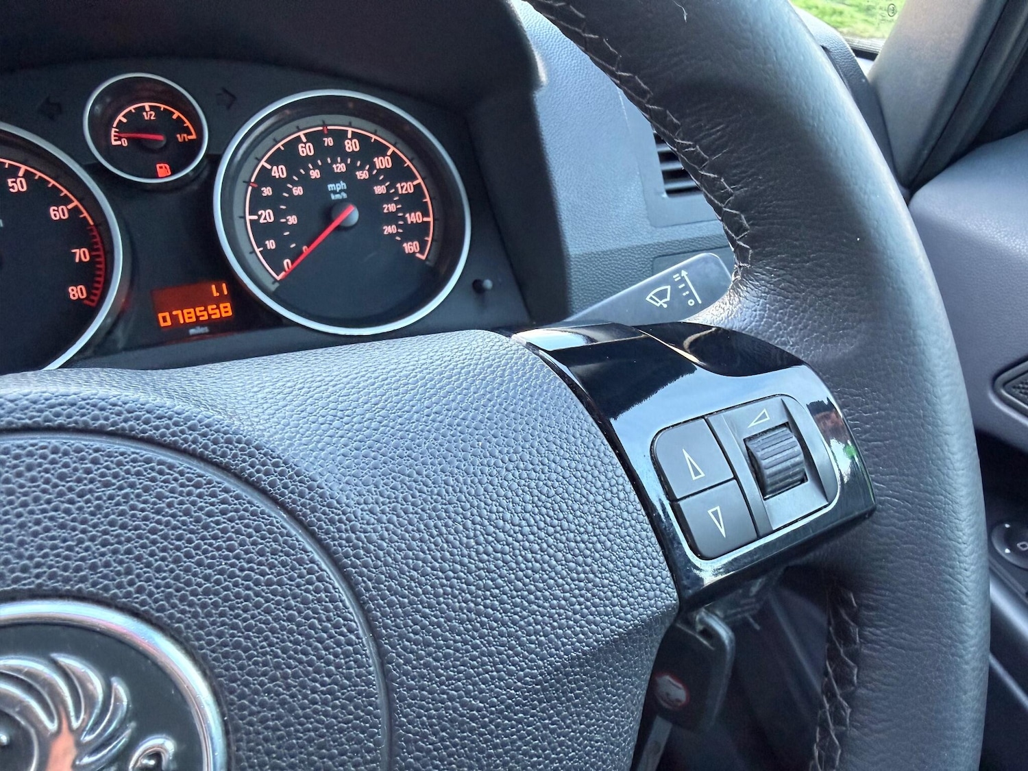 Used Vauxhall Zafira 2010 for sale - 76689361: Photo 22