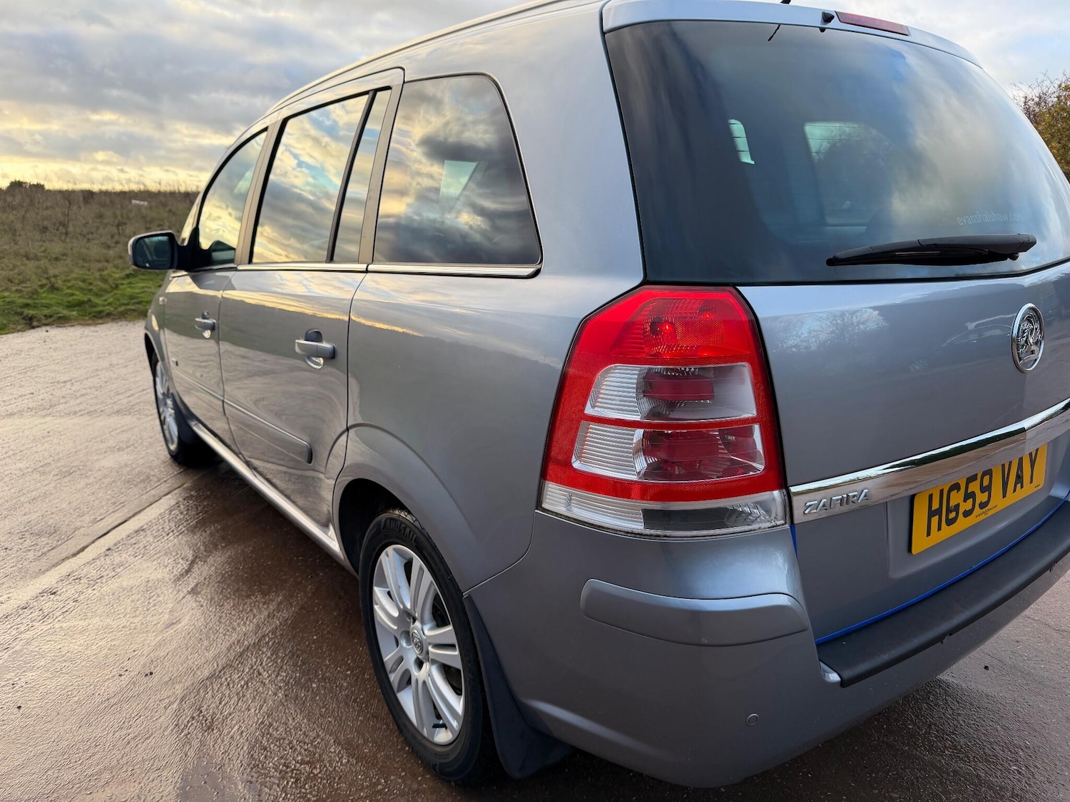 Used Vauxhall Zafira 2010 for sale - 76689361: Photo 38
