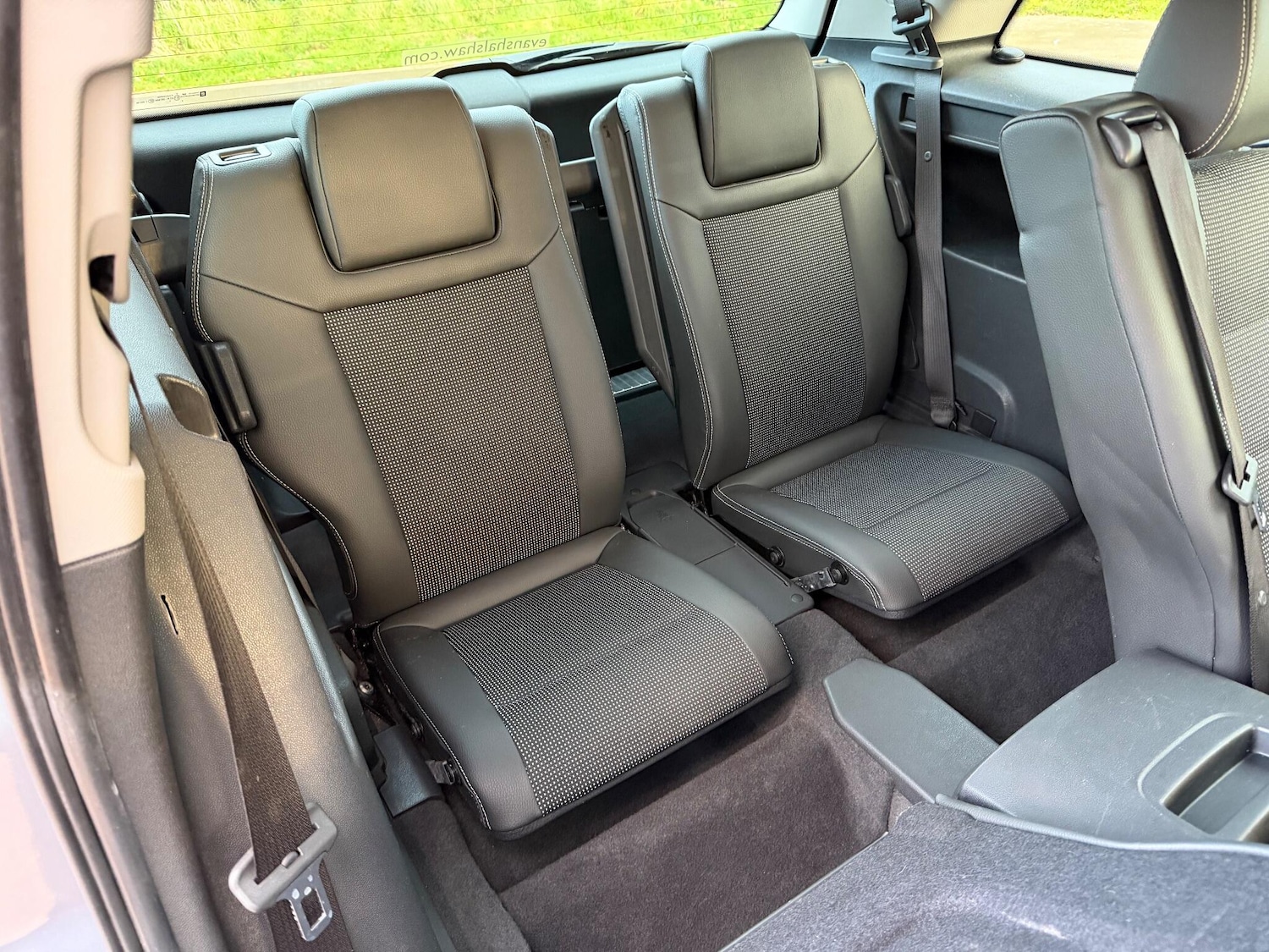 Used Vauxhall Zafira 2010 for sale - 76689361: Photo 5