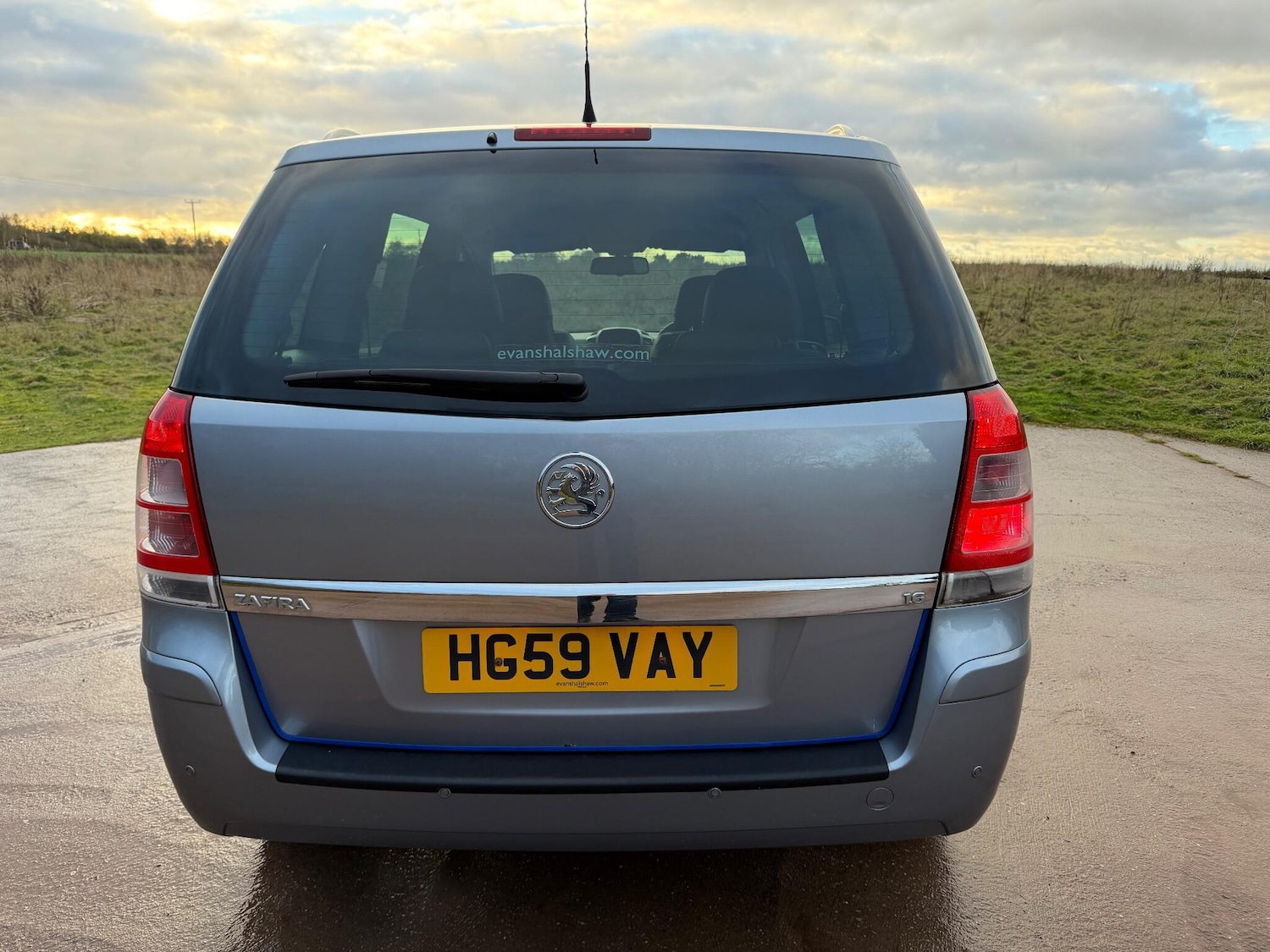 Used Vauxhall Zafira 2010 for sale - 76689361: Photo 7