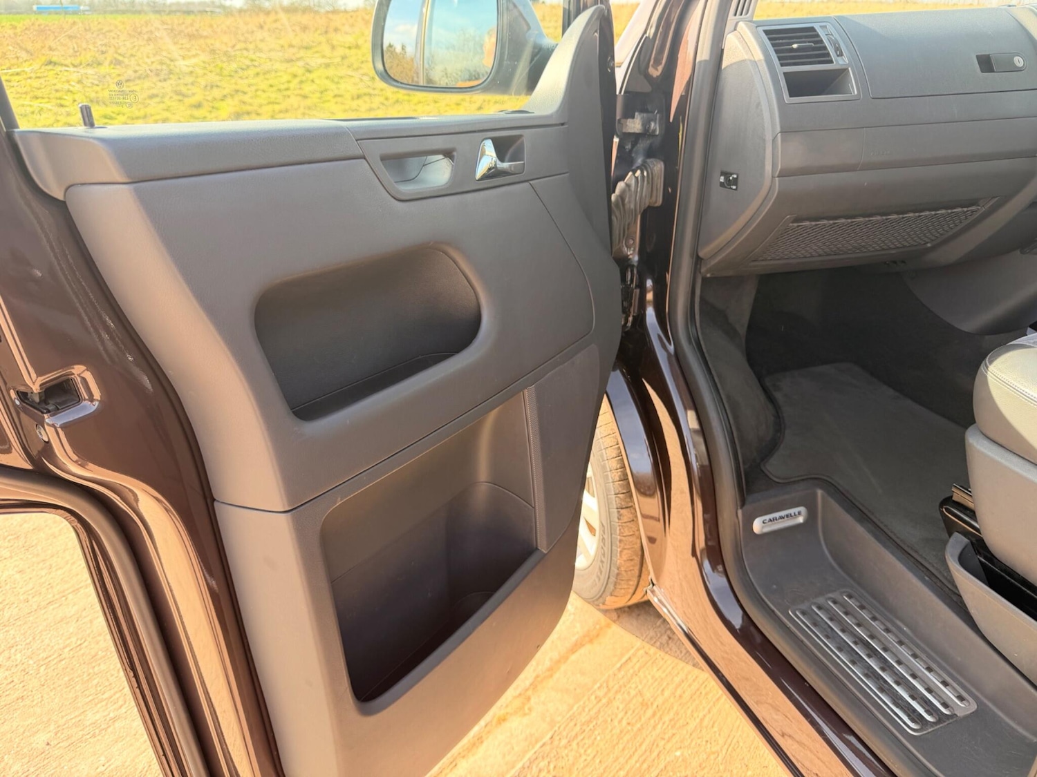 Used Volkswagen Caravelle for sale - 77671294: Photo 45