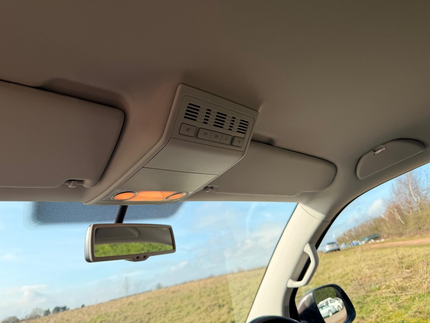 Used Volkswagen Caravelle for sale - 77671294: Photo 59