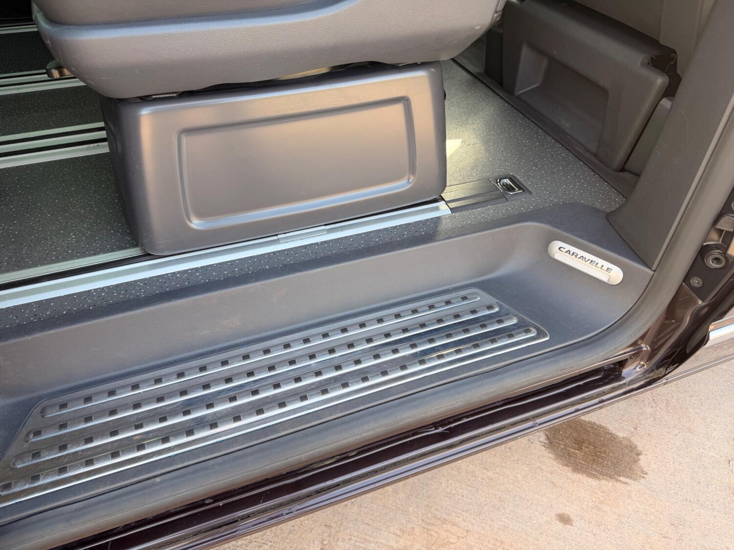 Used Volkswagen Caravelle for sale - 77671294: Photo 63