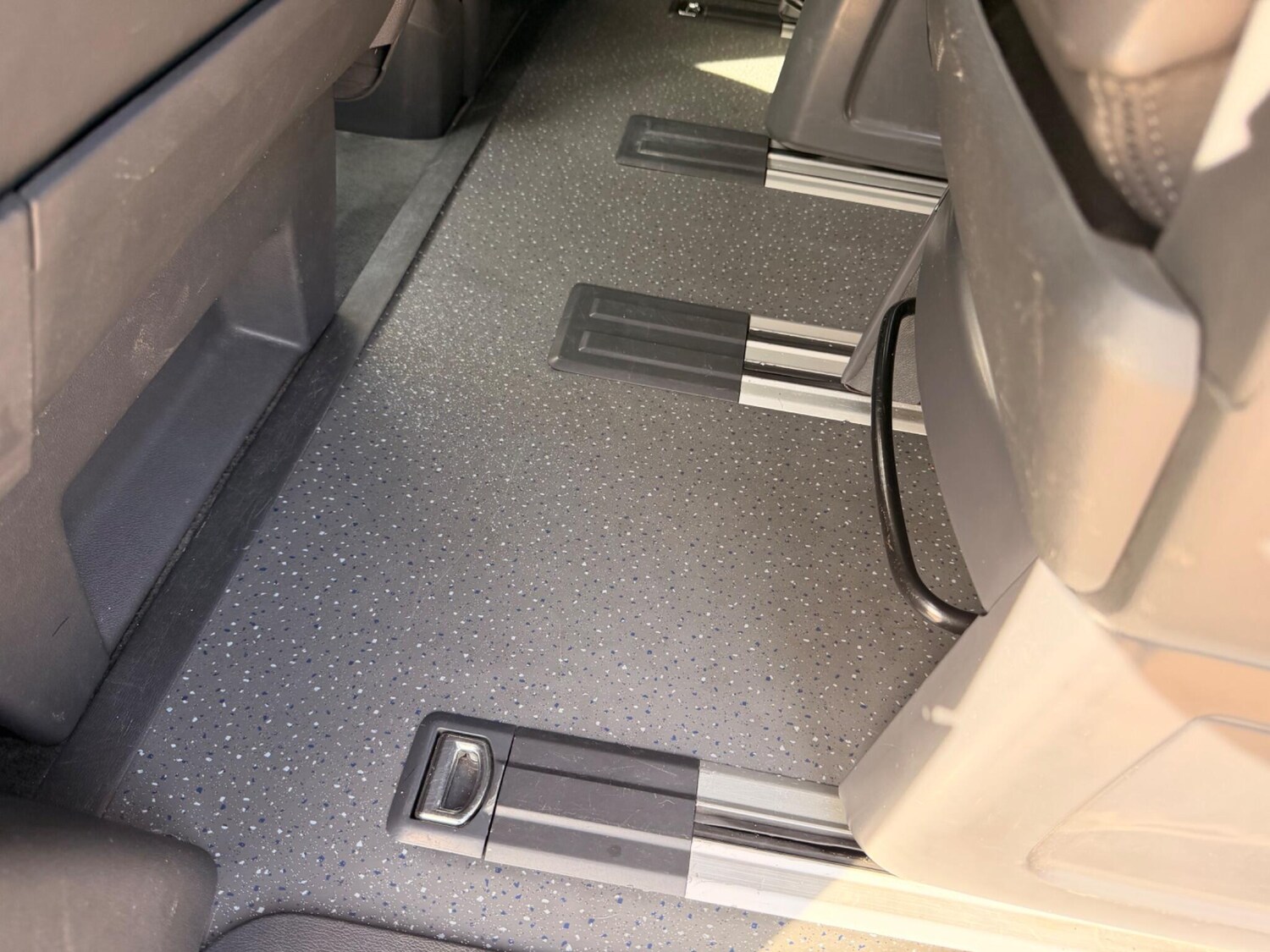 Used Volkswagen Caravelle for sale - 77671294: Photo 68