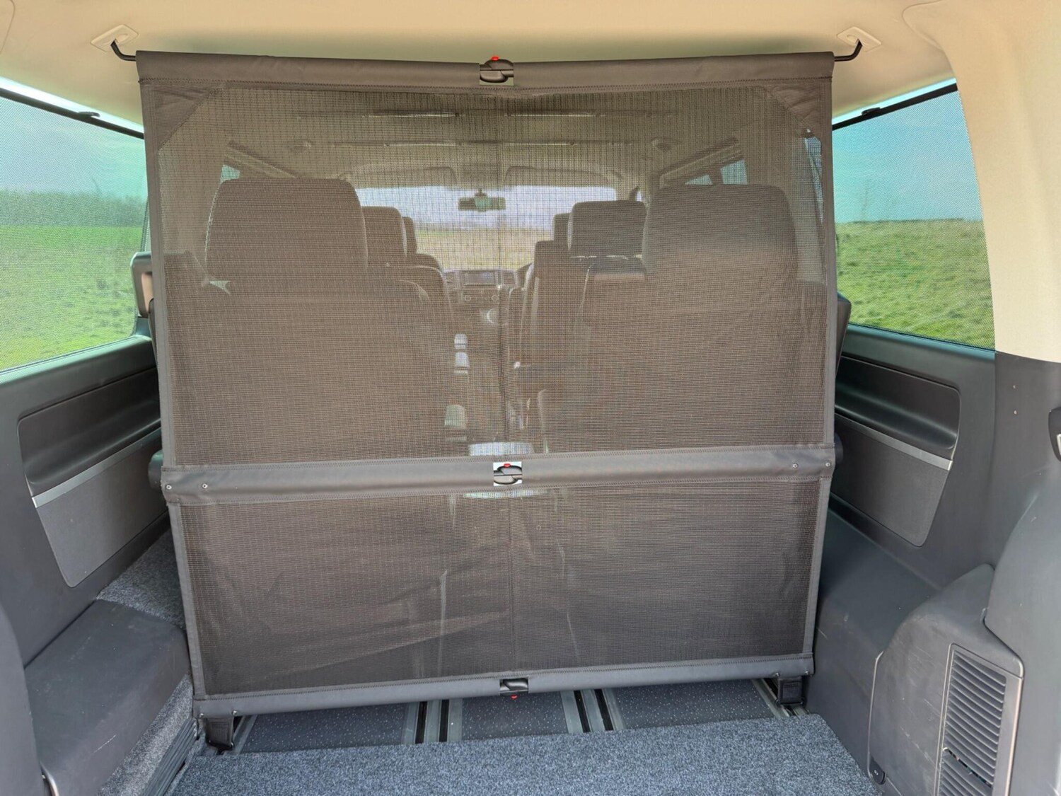 Used Volkswagen Caravelle for sale - 77671294: Photo 75