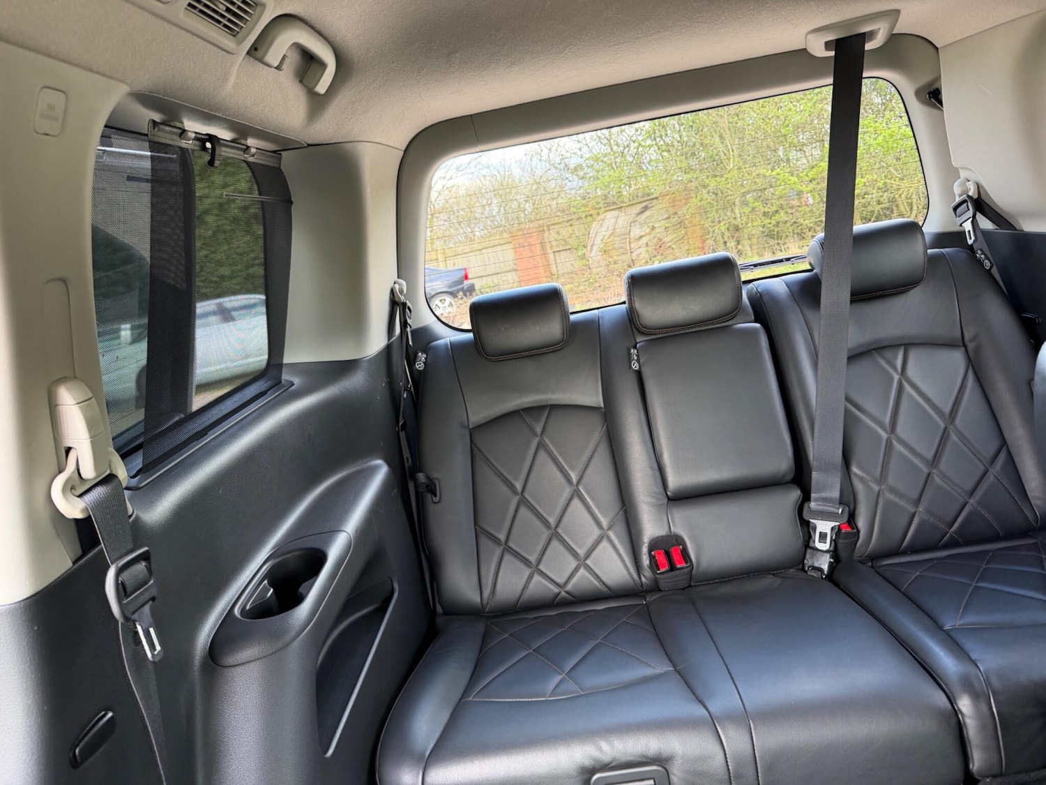 Used Nissan Elgrand for sale - 78007304: Photo 37