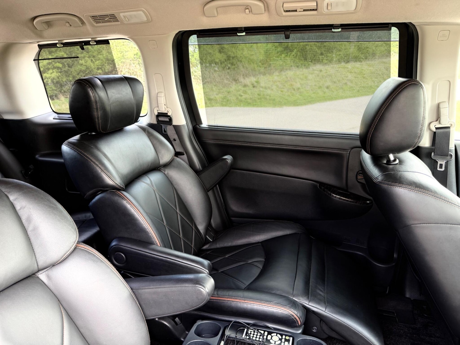 Used Nissan Elgrand for sale - 78007304: Photo 39