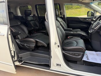 Used Nissan Elgrand 2015 for sale - 78007304: Photo