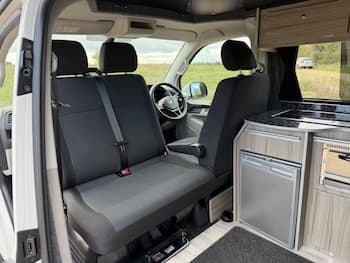 Used Volkswagen Transporter 2017 for sale - 79860897: Photo