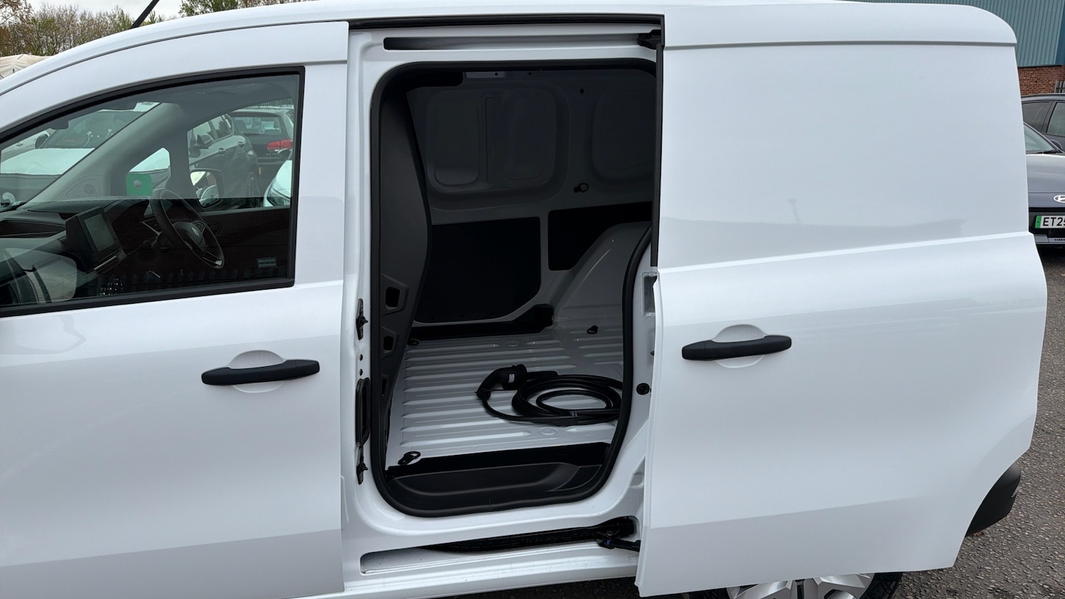 Used Renault Kangoo 2025 for sale - 77579449: Photo 5