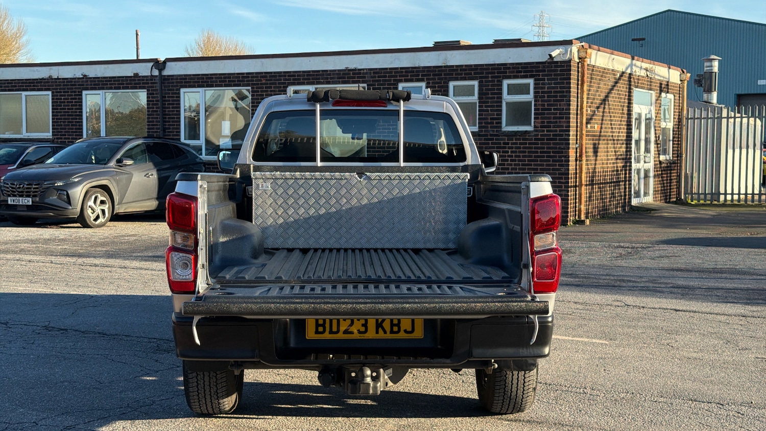 Used Isuzu D-Max 2023 for sale - 76580661: Photo 3