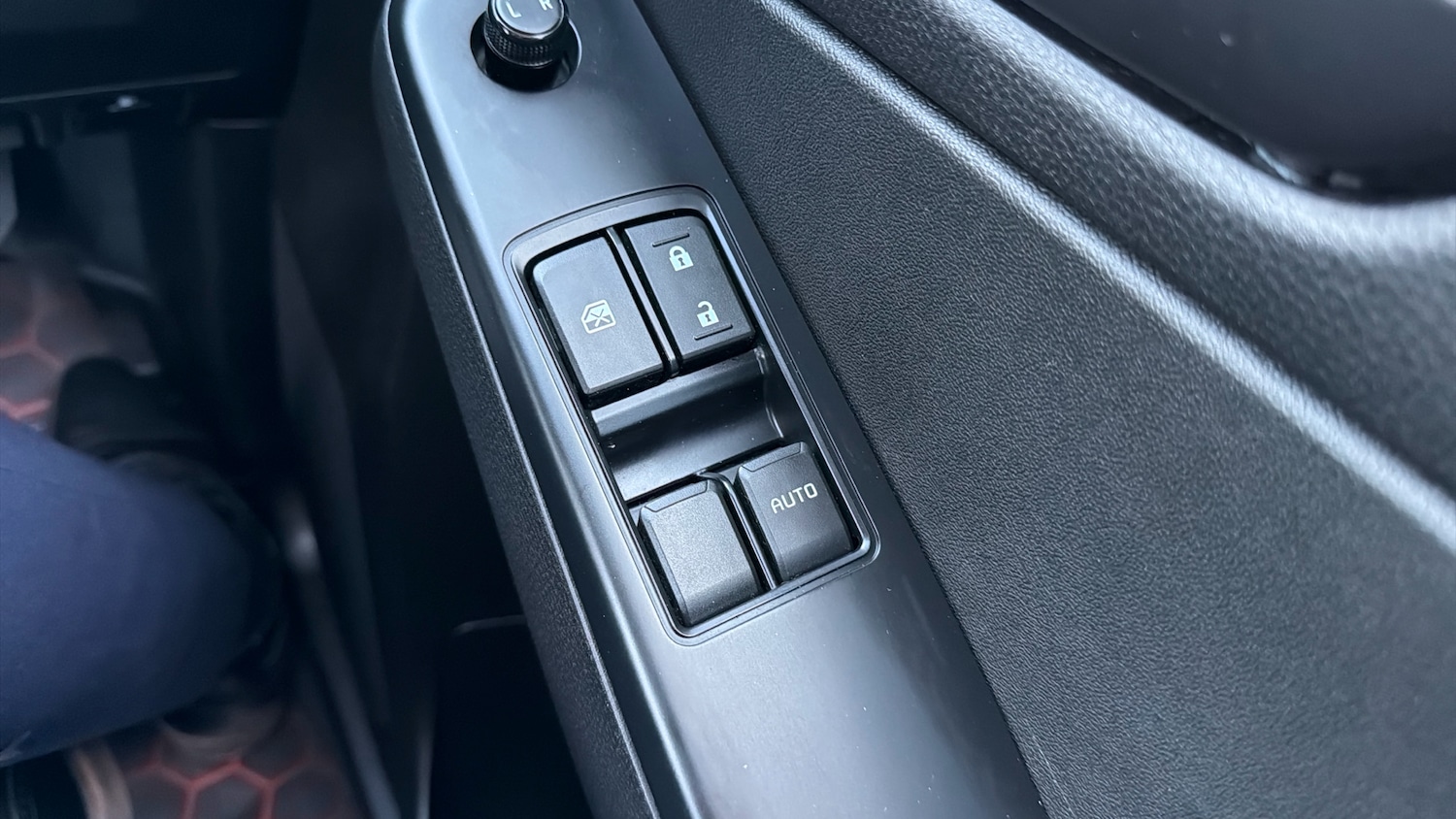 Used Isuzu D-Max 2023 for sale - 76580661: Photo 36