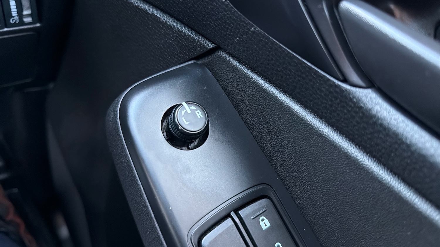 Used Isuzu D-Max 2023 for sale - 76580661: Photo 37