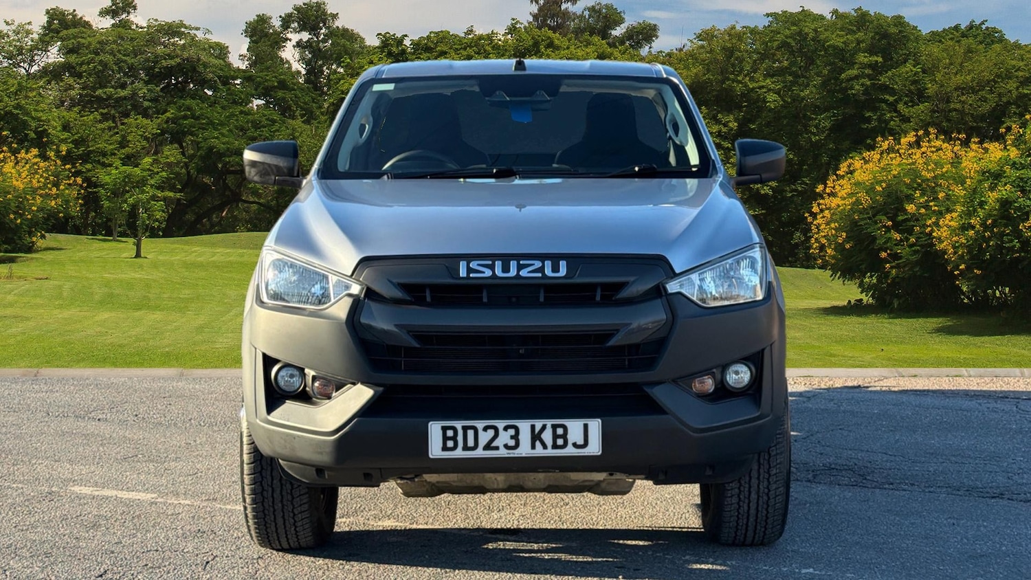 Used Isuzu D-Max 2023 for sale - 76580661: Photo 8