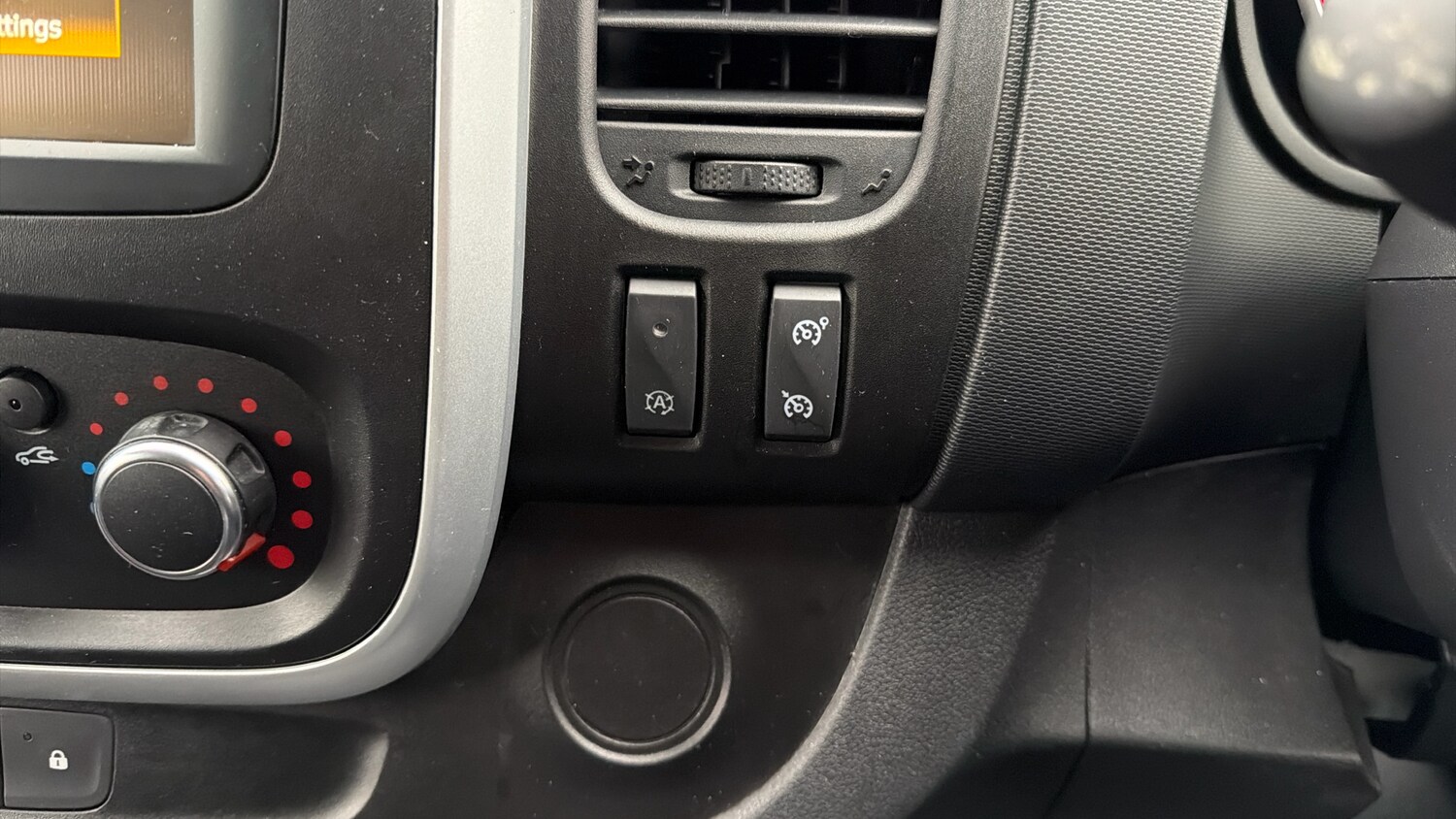 Used Renault Trafic 2021 for sale - 76734375: Photo 28