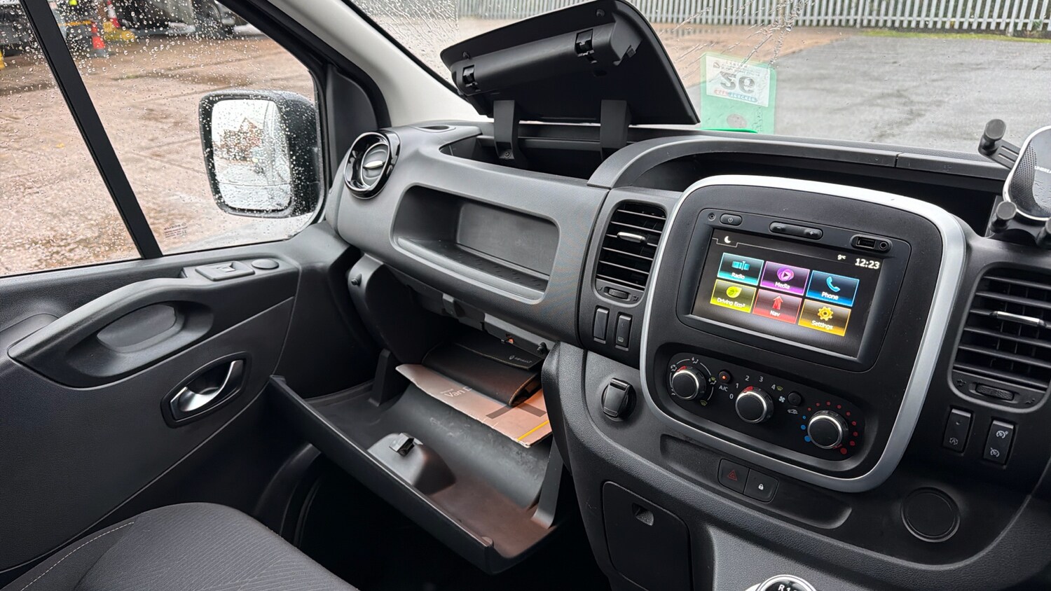 Used Renault Trafic 2021 for sale - 76734375: Photo 39