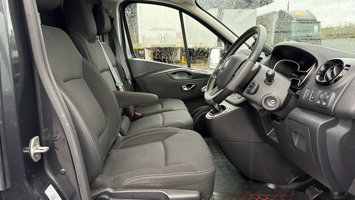 Used Renault Trafic 2021 for sale - 76734375: Photo 6