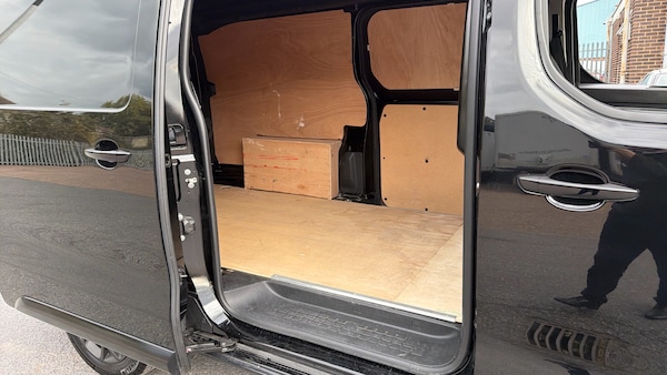 Used Vauxhall Vivaro 2024 for sale - 76077115: Photo 5