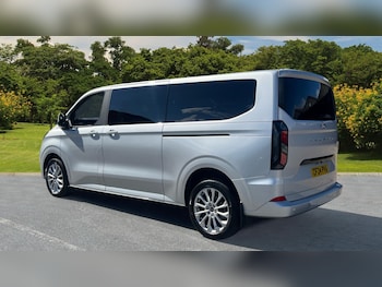 Used Ford Tourneo Custom 2024 for sale - 75790622: Photo